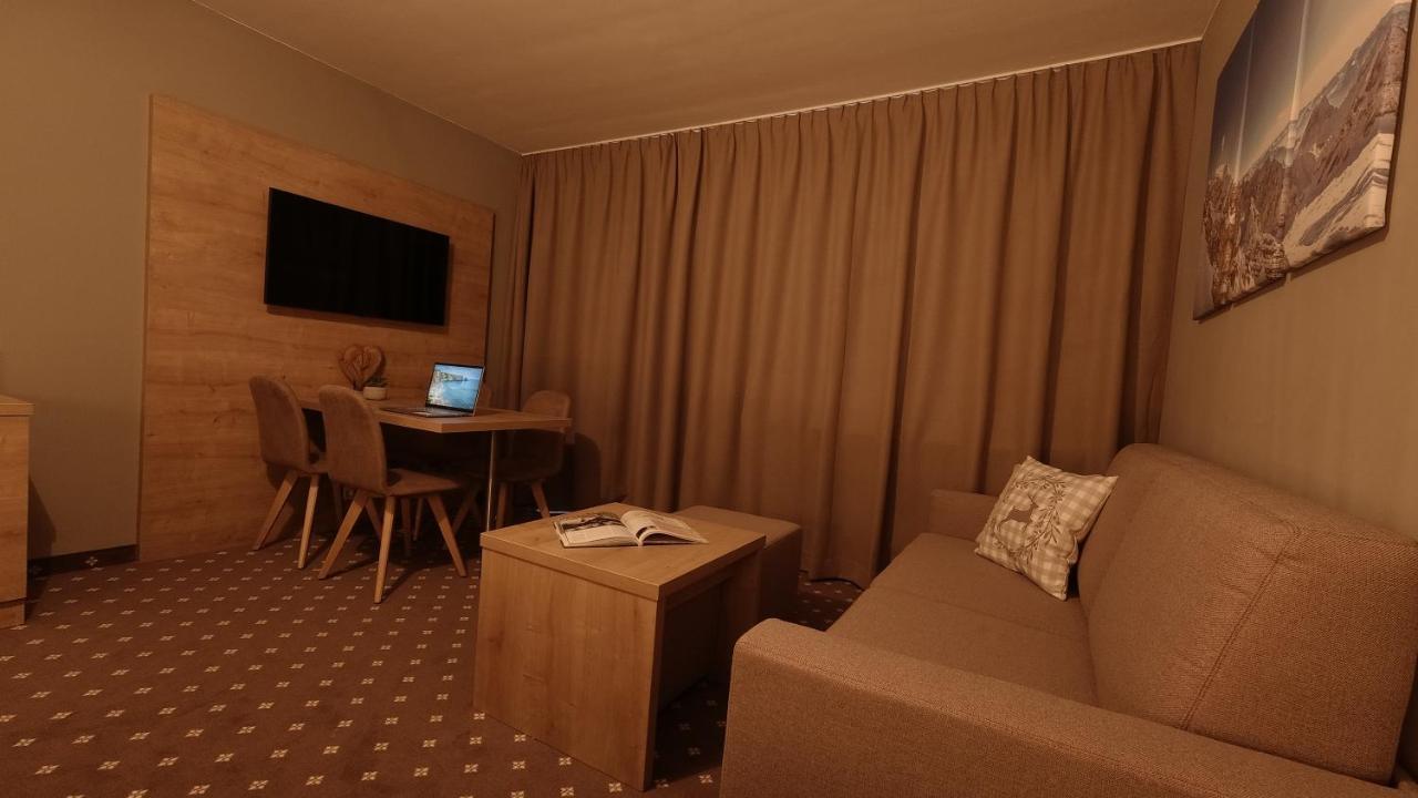 Haus Alpengluehen Apartman Ehrwald Kültér fotó