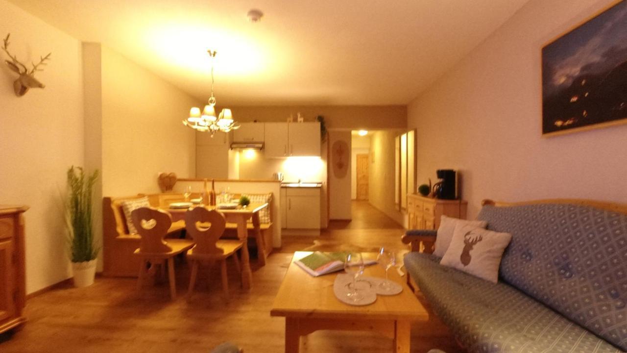 Haus Alpengluehen Apartman Ehrwald Kültér fotó