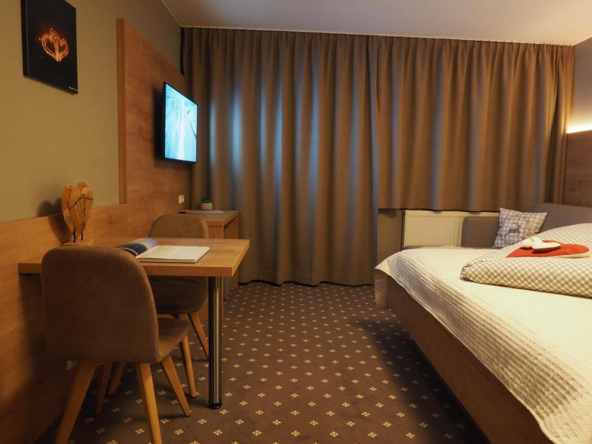 Haus Alpengluehen Apartman Ehrwald Kültér fotó