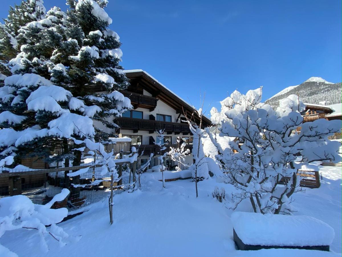 Haus Alpengluehen Apartman Ehrwald Kültér fotó
