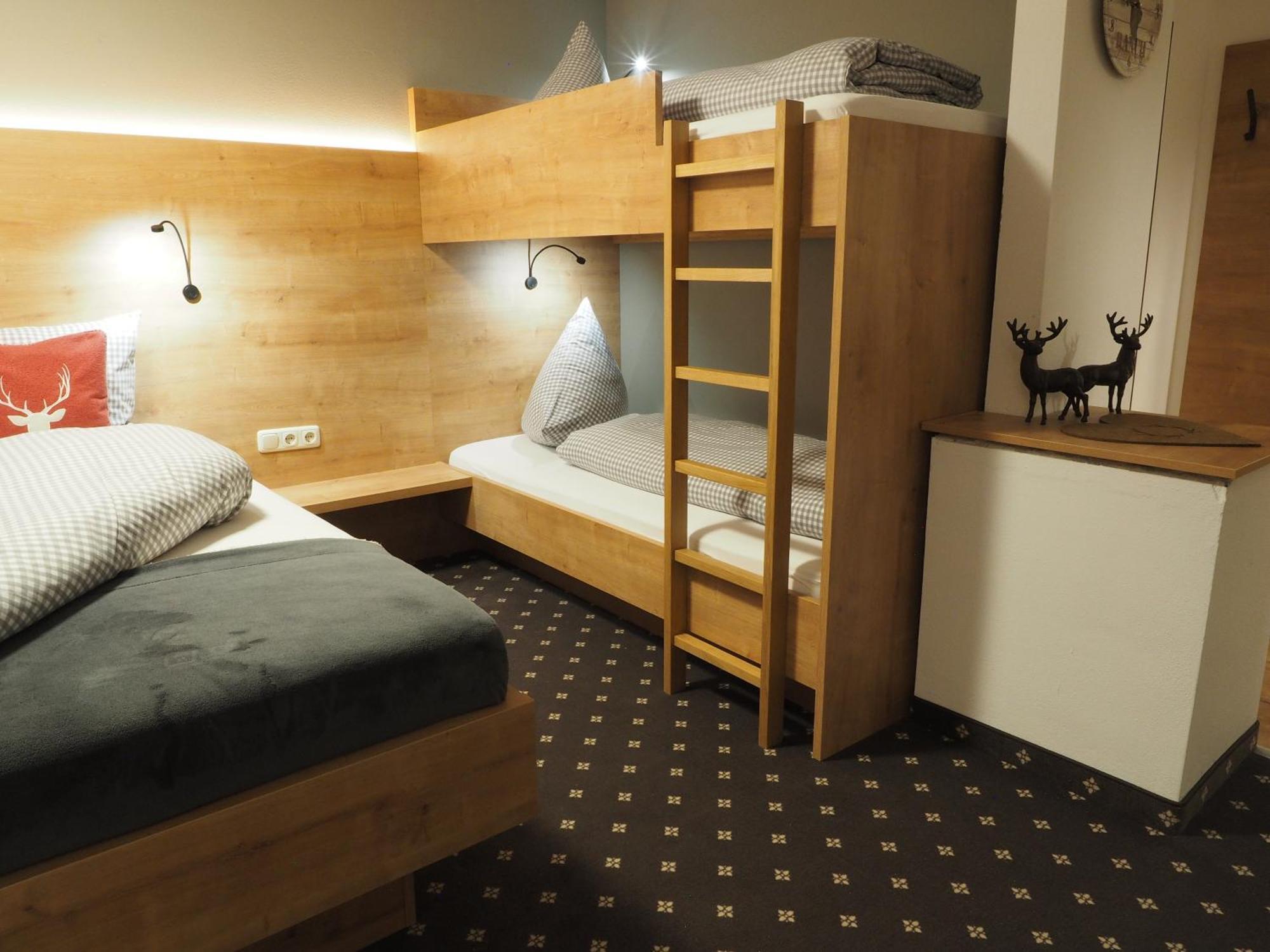 Haus Alpengluehen Apartman Ehrwald Kültér fotó